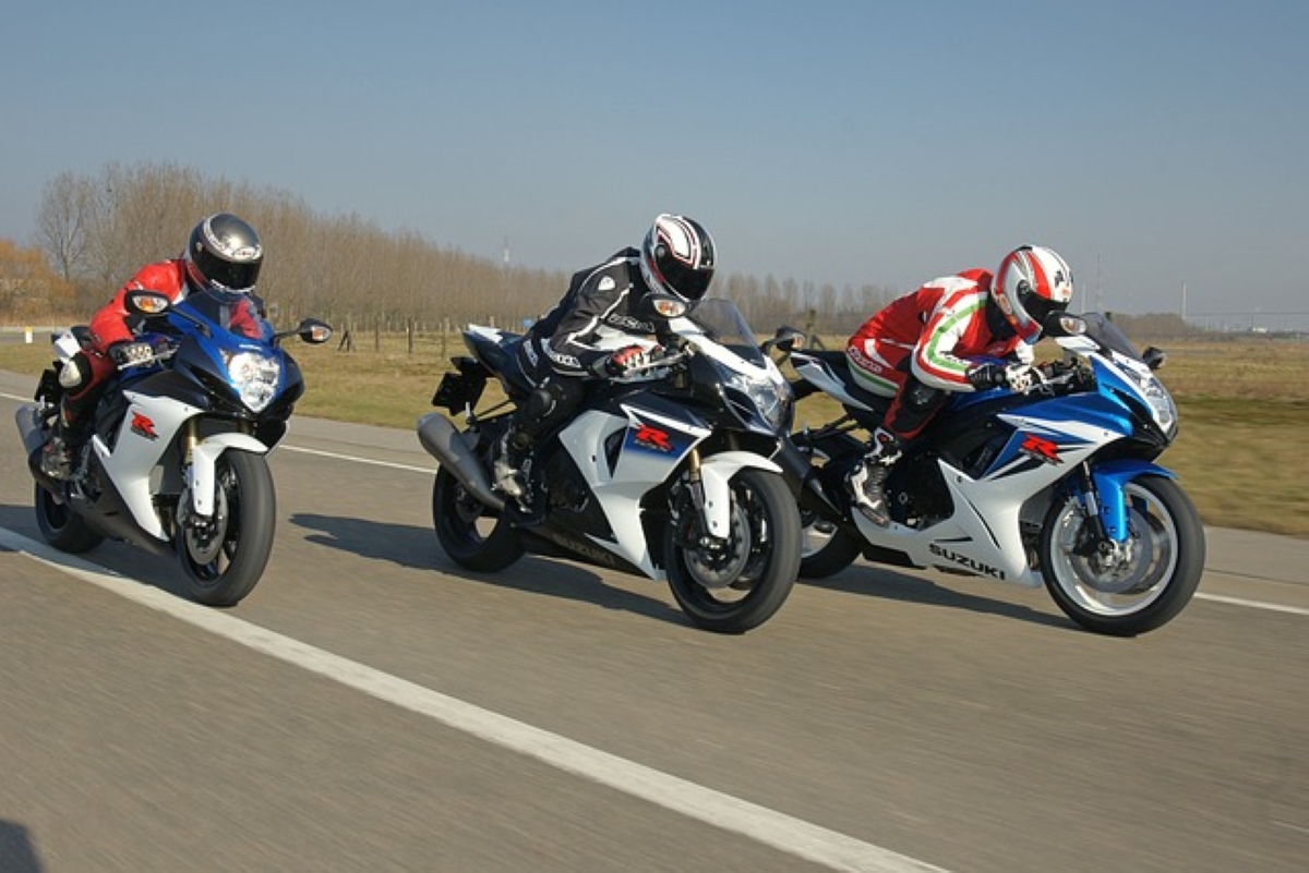 Comment choisir votre combinaison de moto : 7 conseils pour obtenir la bonne taille